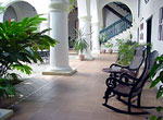 Conde de Villanueva Hotel. Interior patio halls